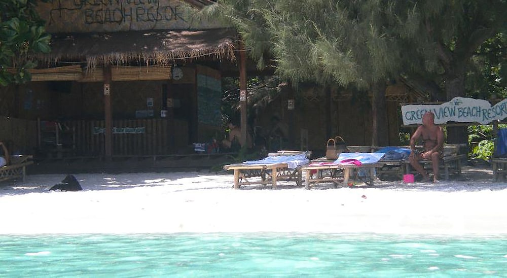 Green View Beach Resort 65/73