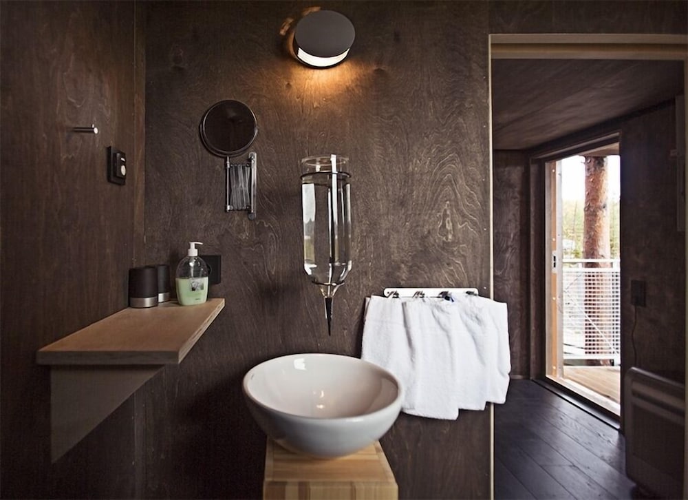 Treehotel (ex Brittas Pensionat) 38/39