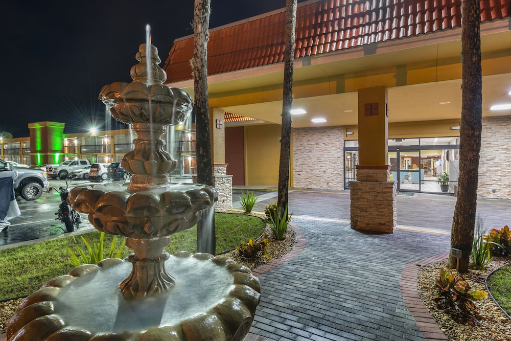 Quality Inn & Suites Palatka Riverfront 5/47