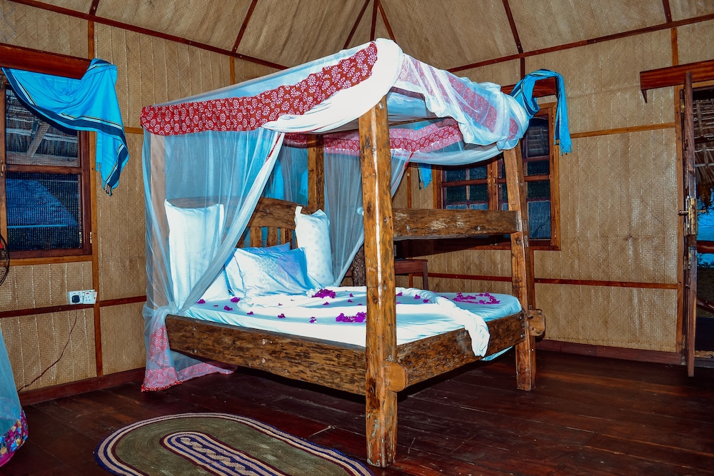 Pemba Lodge 15/50