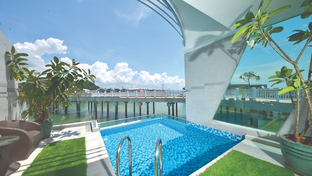 Lexis Hibiscus Port Dickson 22/48