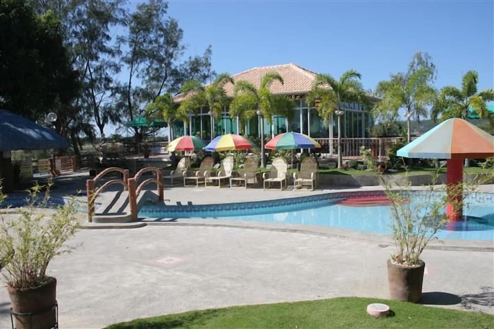 Rio Grande Laoag Resort Hotel 36/47