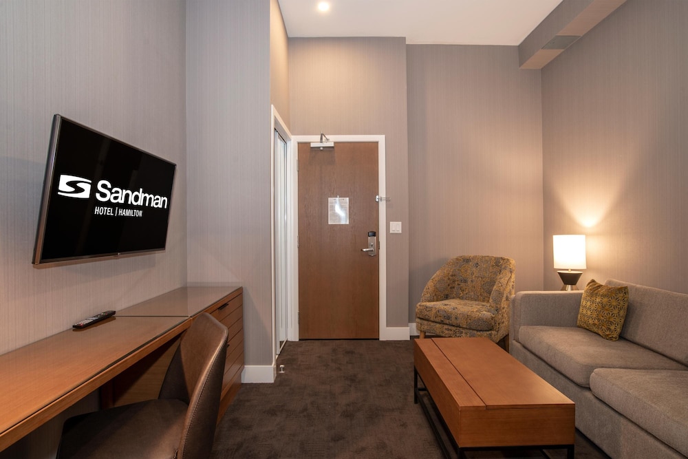 Sandman Hotel Hamilton 34/51