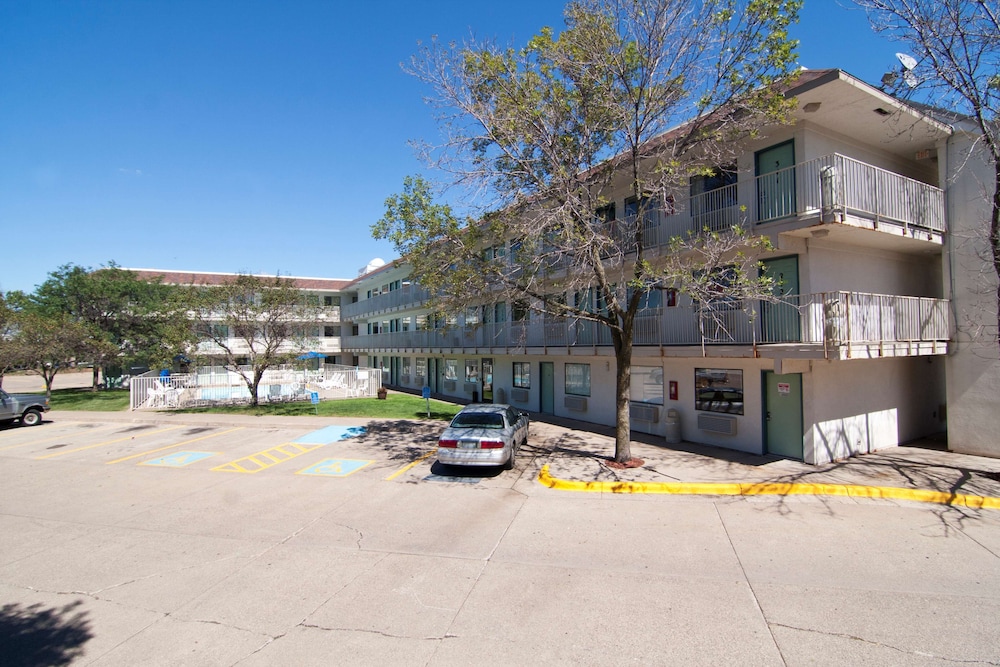Motel6 Roseville, MN - Minneapolis North 26/33