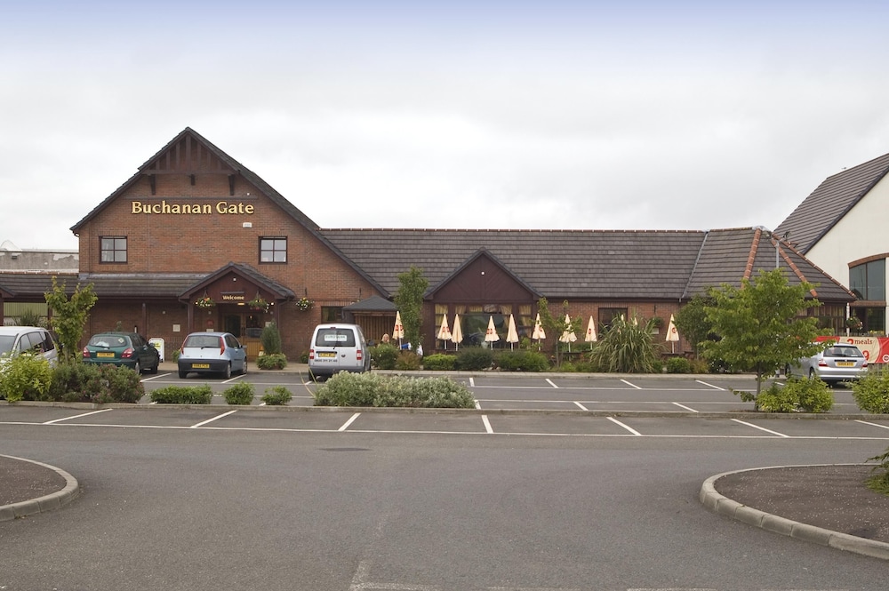 Premier Inn Glasgow Stepps (M80, J3) 34/43