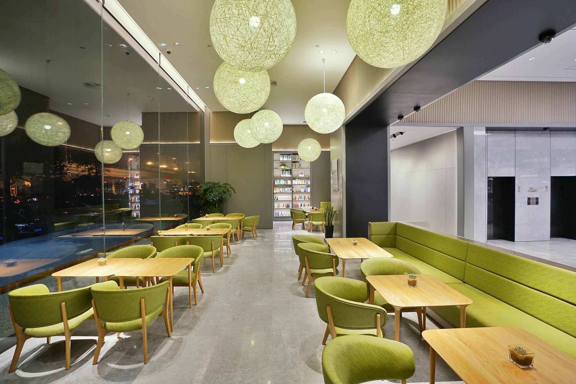 Ji Hotel (Shanghai Hongqiao Center) 28/39