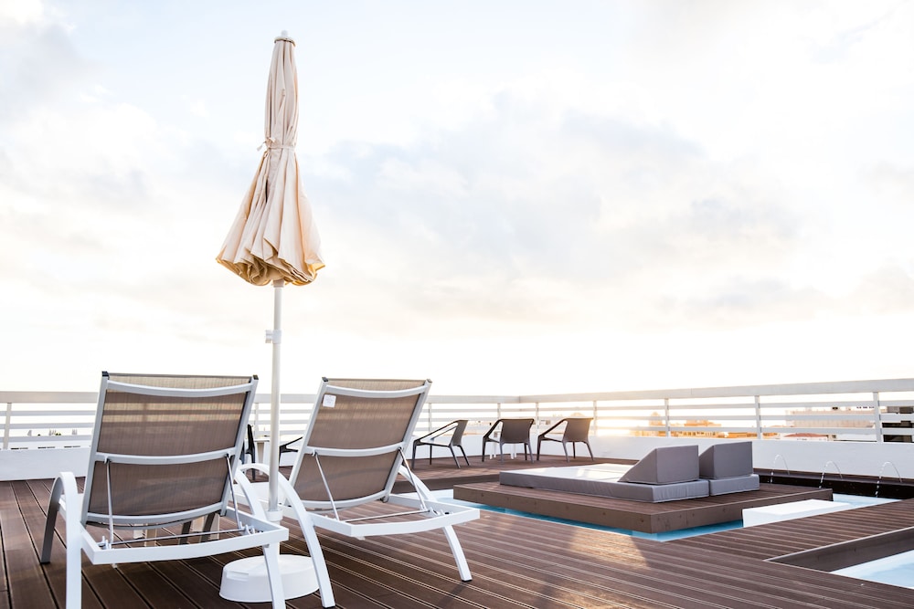 Coral Suites & Spa - Adults Only 63/64