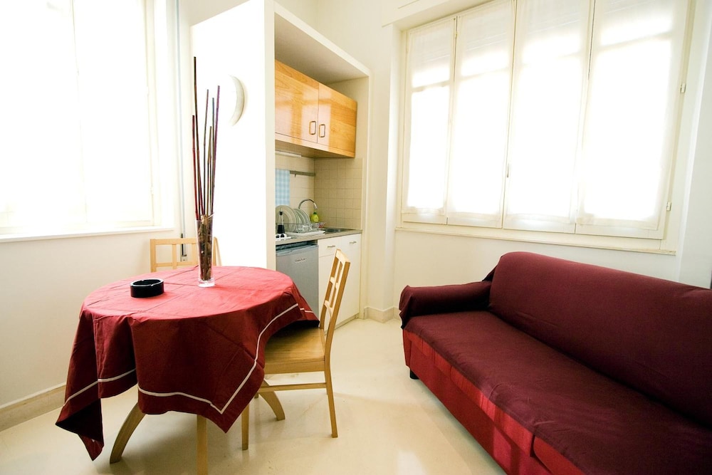 Residence Arco Antico 48/77