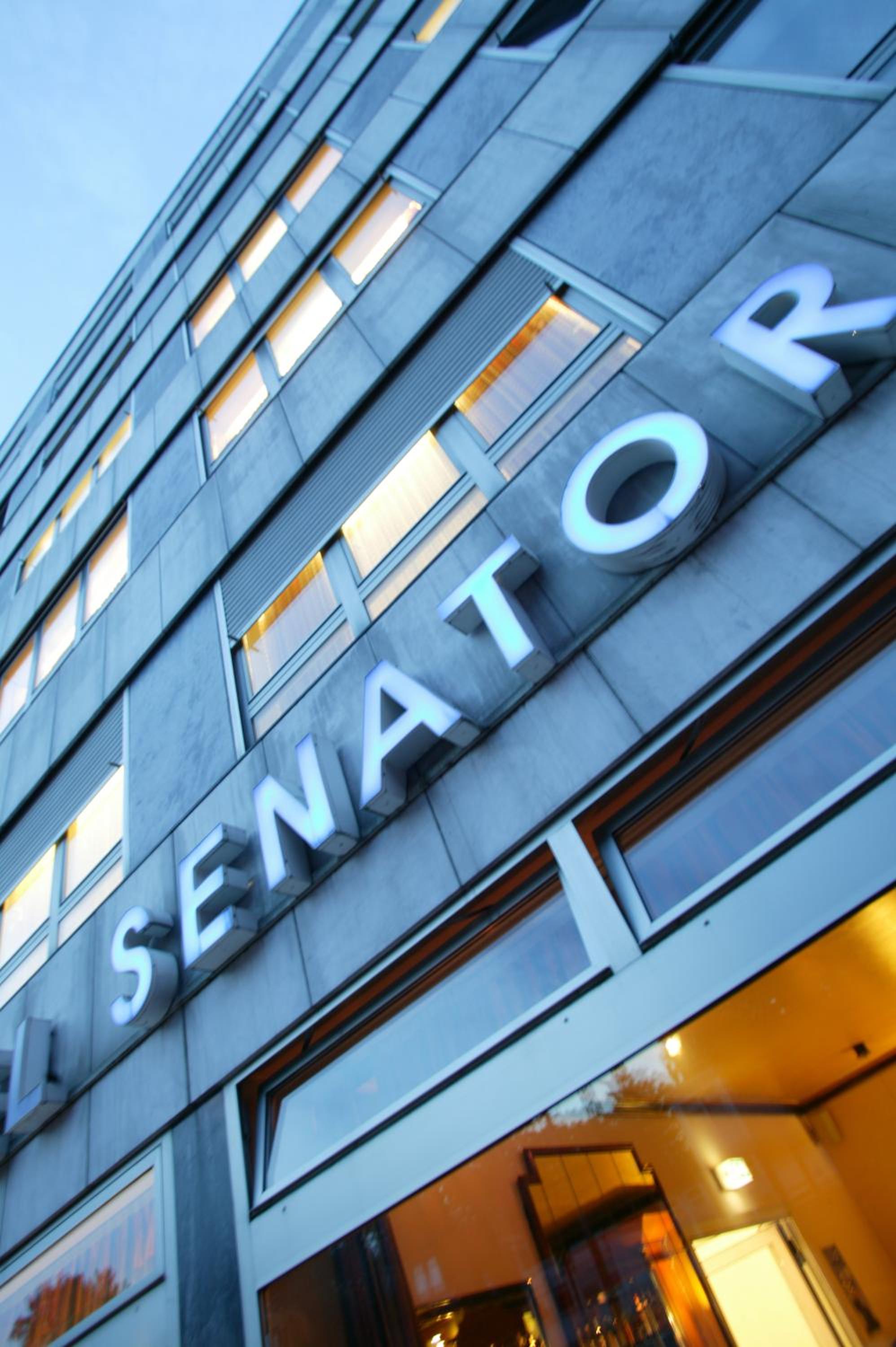 Top Hotel Senator 1/50