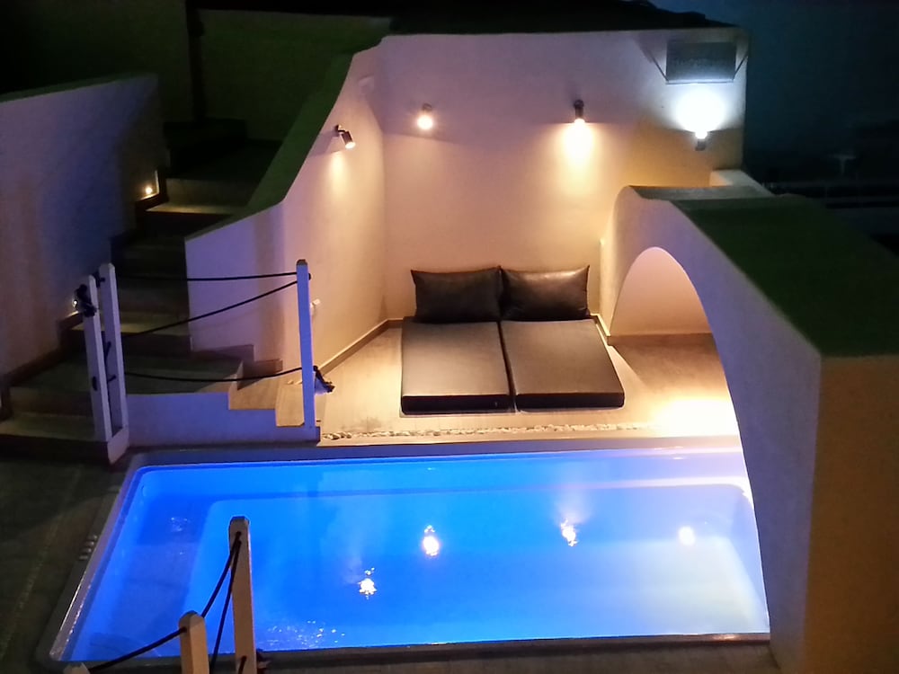 Alizea Villa 15/50