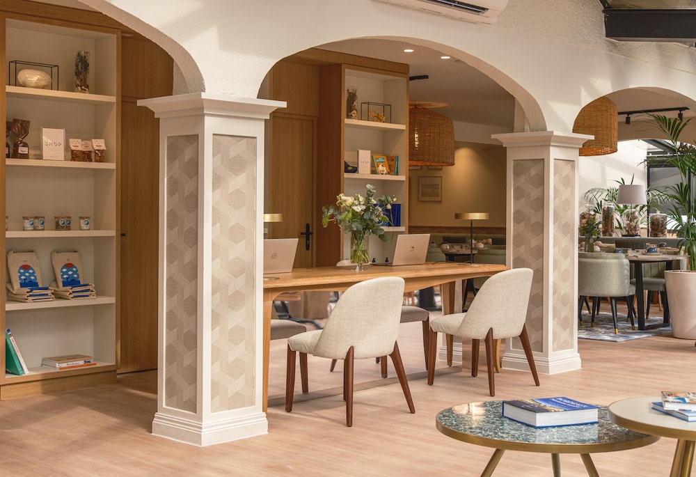 Hotel Arcanse by Inwood Hotels 47/68