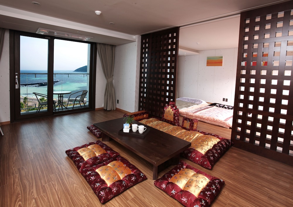 Ramada by Wyndham Jeju Hamdeok 48/70