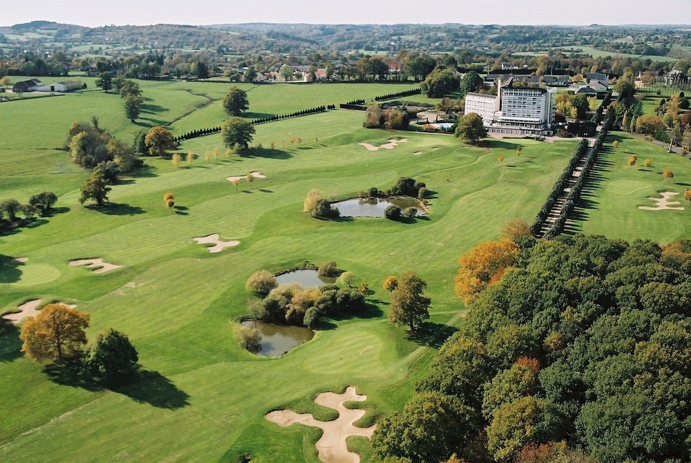 LES DRYADES GOLF AND SPA 53/57