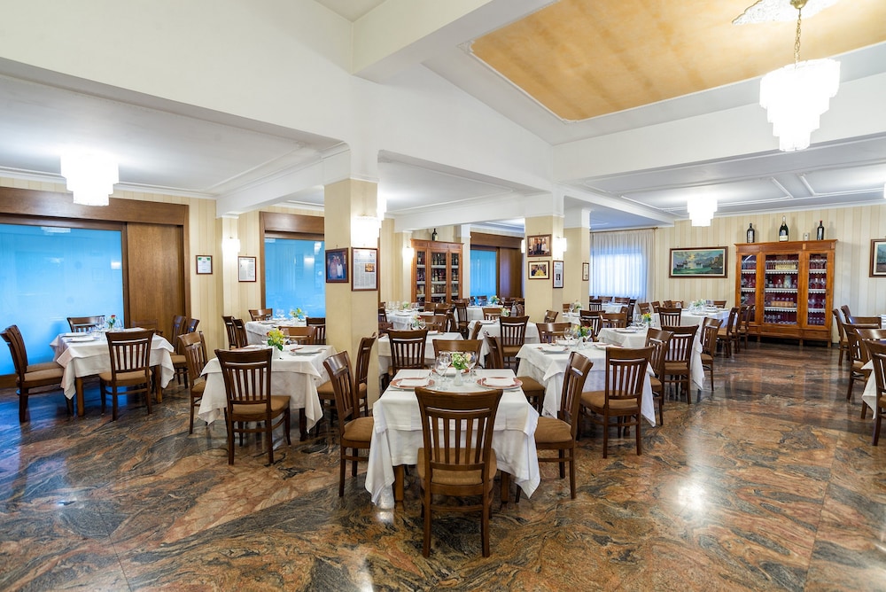 HOTEL RISTORANTE DONATO 52/73
