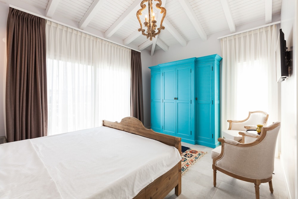 Alacaat Hotel 15/50