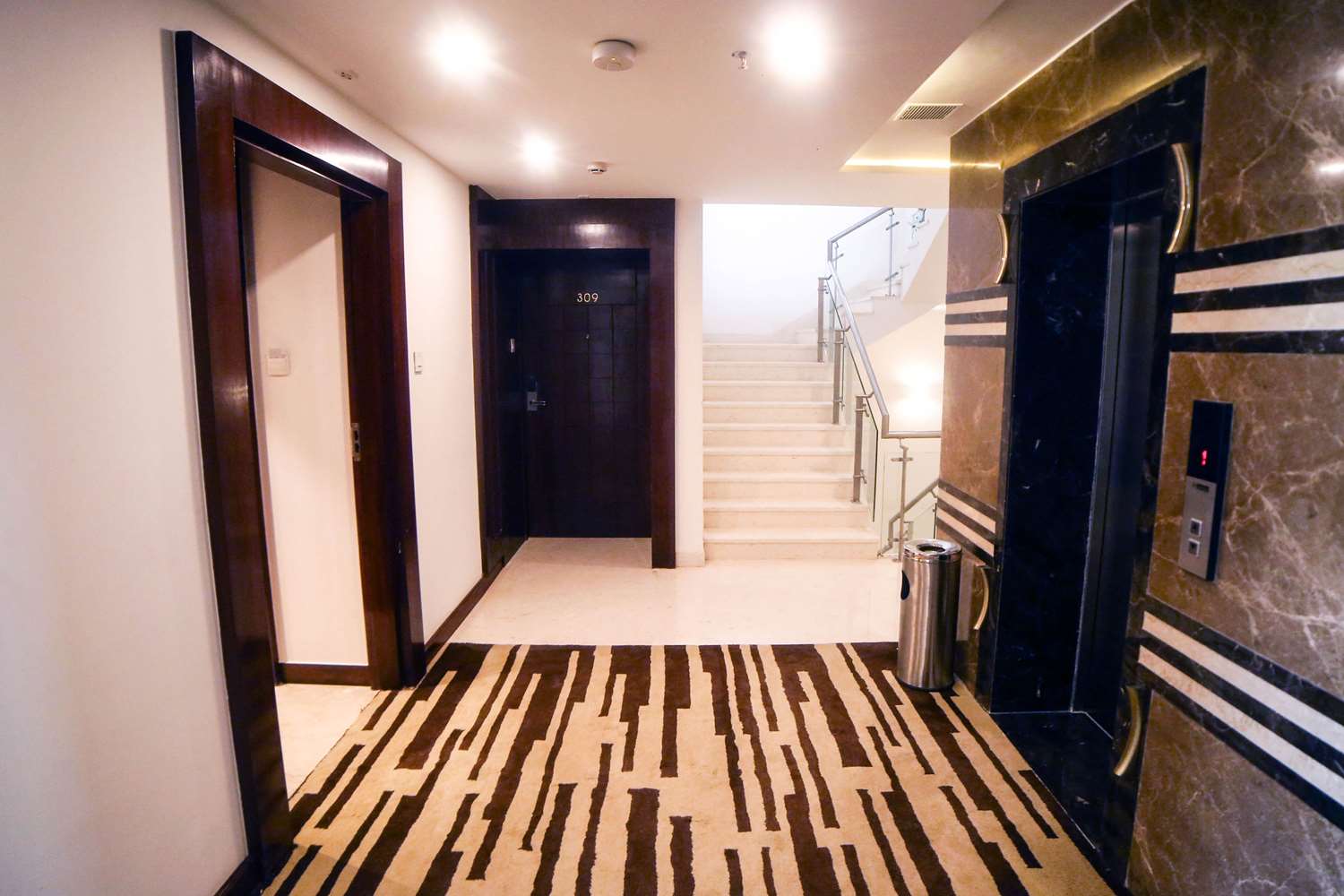 Comfort Inn Benares 15/19