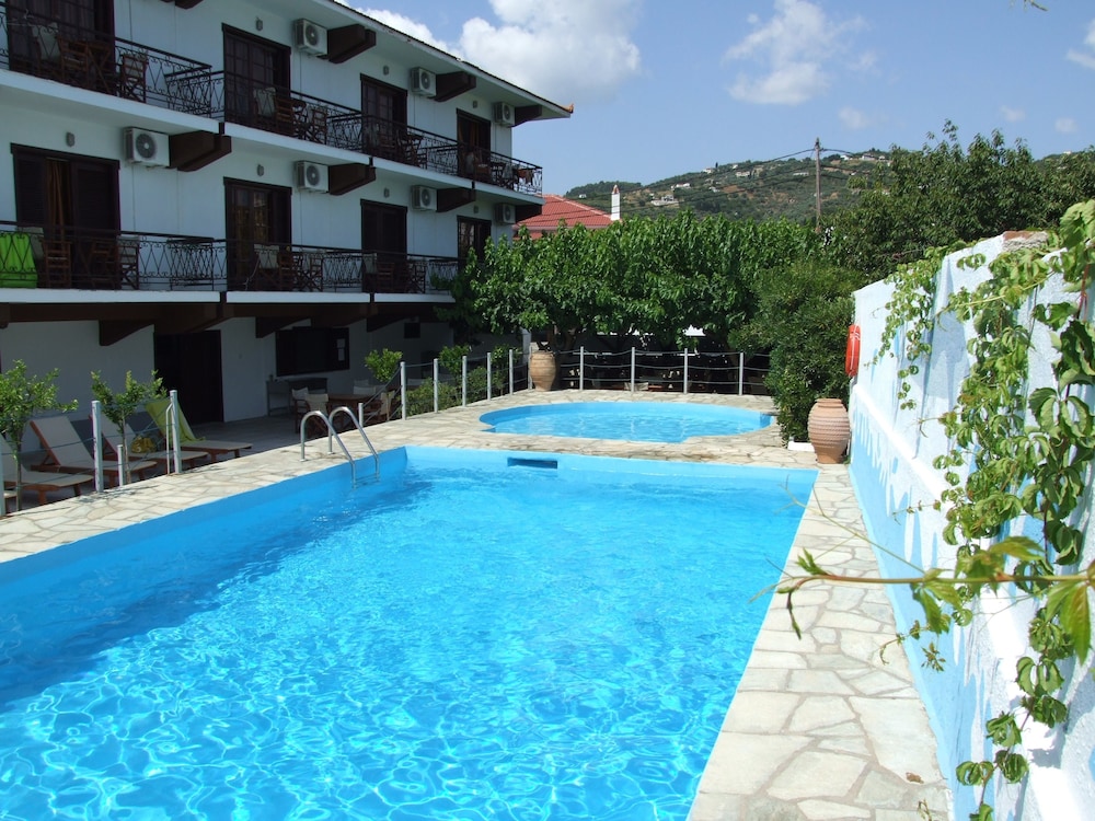 Hotel Amalia 3/67