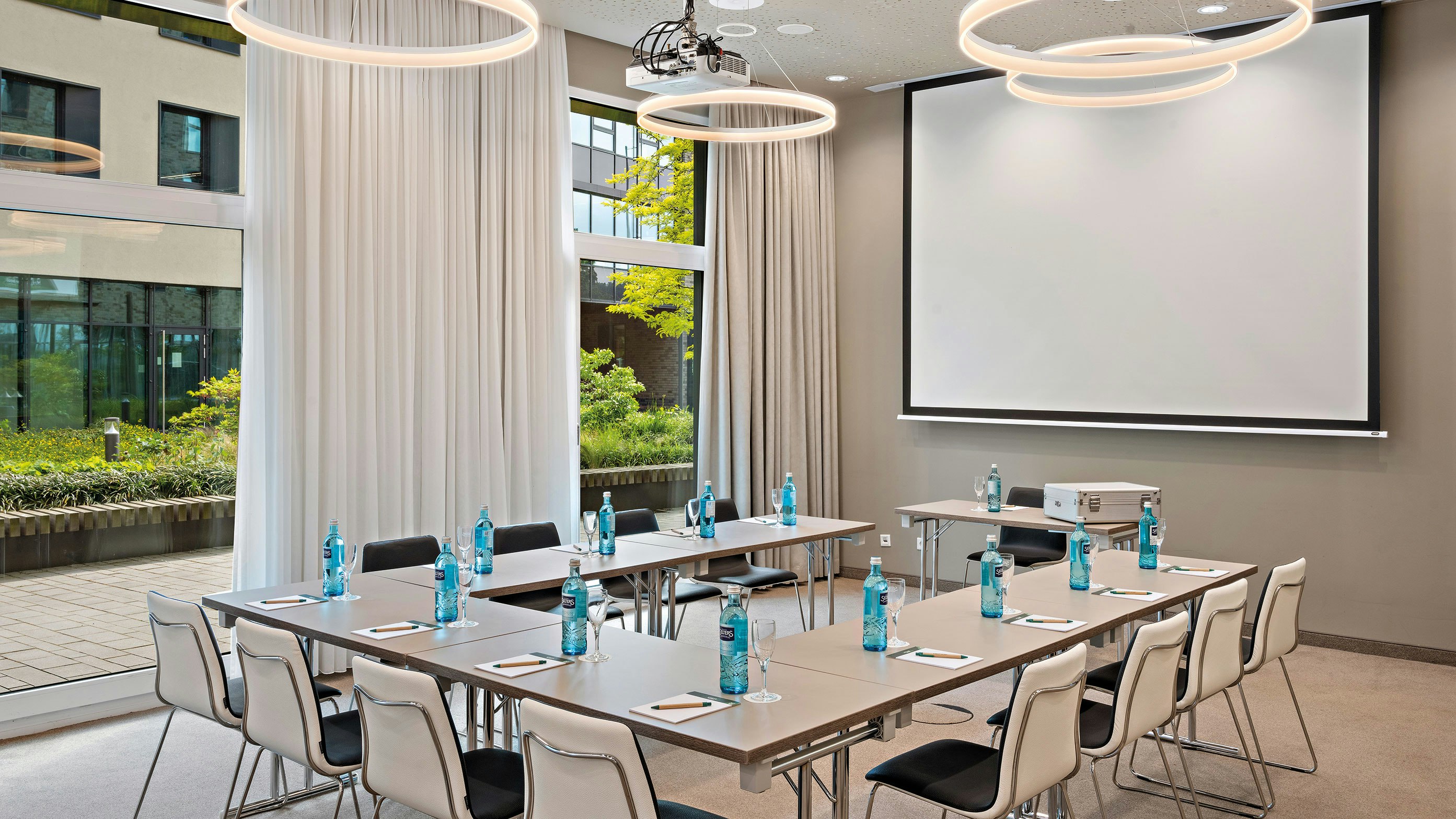 Hey Lou Hotel Monheim am Rhein 39/45
