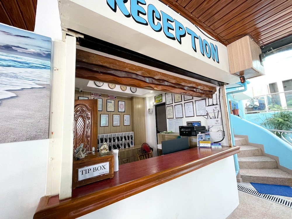 Montani Beach Resort 9/49
