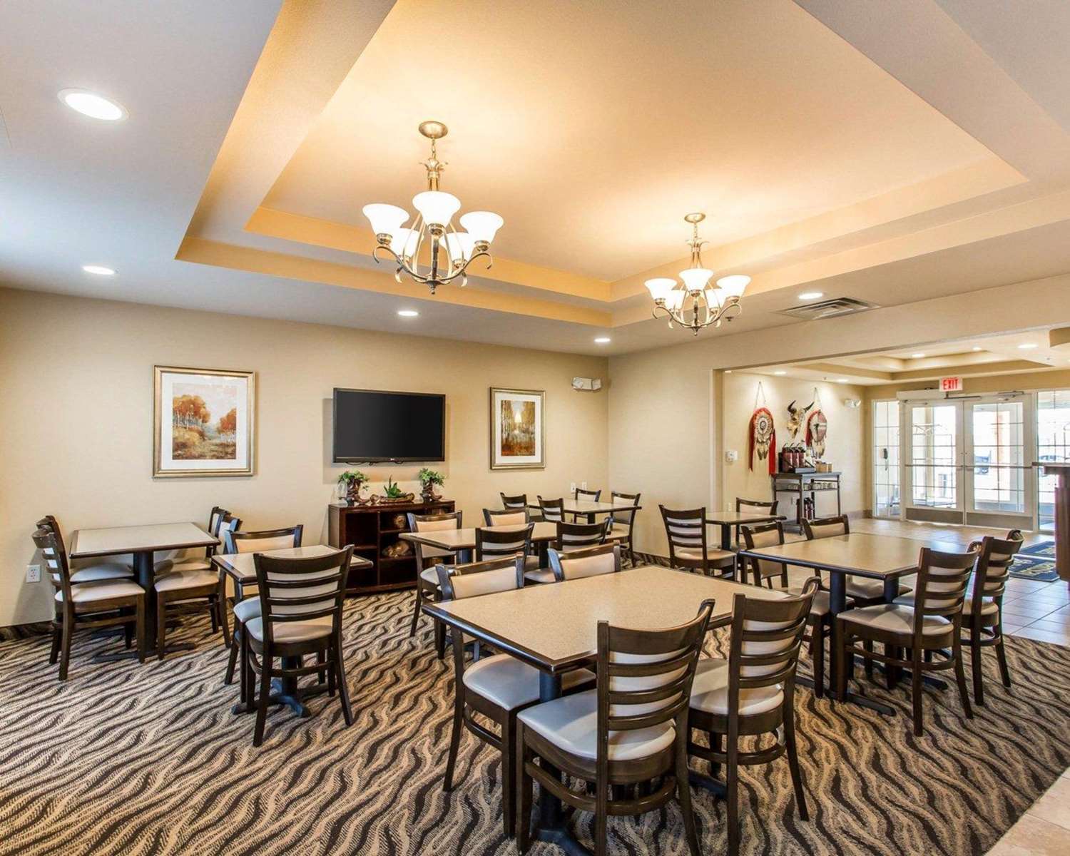 restaurant cafeteria