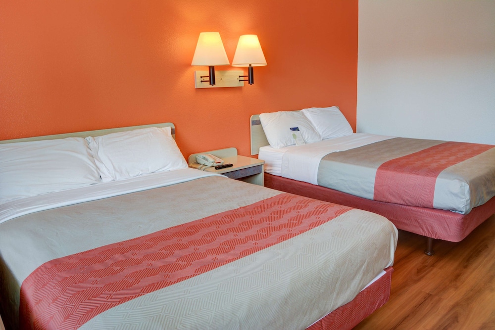Motel6 Salem, OR 26/62
