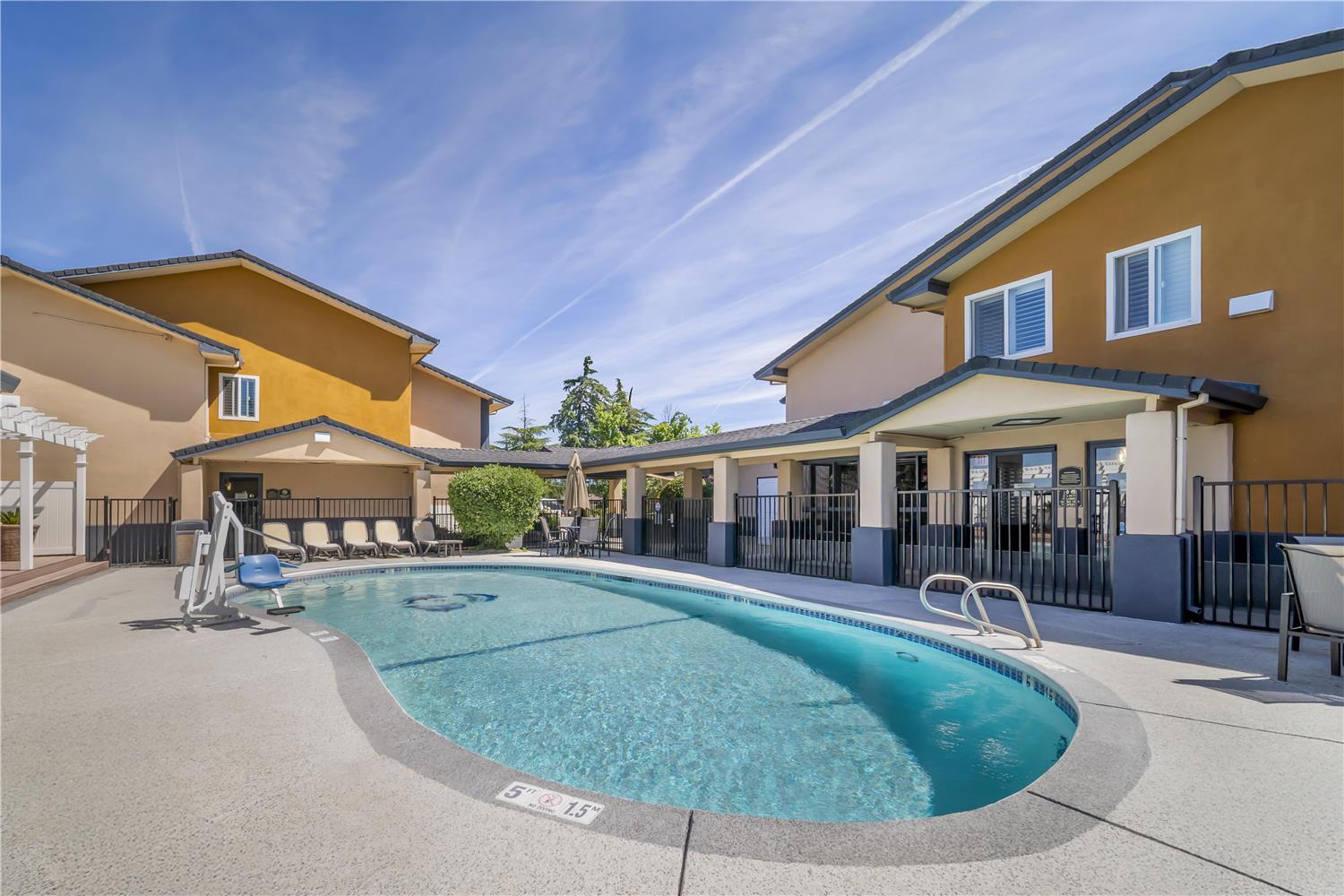Best Western Antelope Inn & Suites 22/22