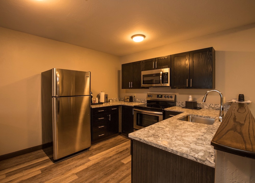 Best Western Sawtooth Inn & Suites 5/34
