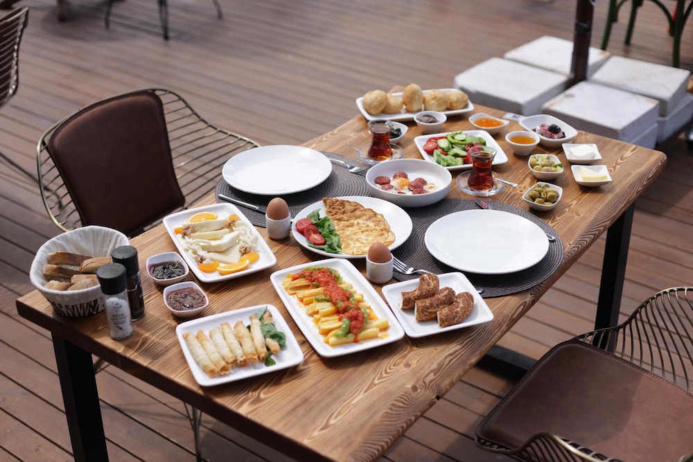 Ertan Hotel Cesme 44/63