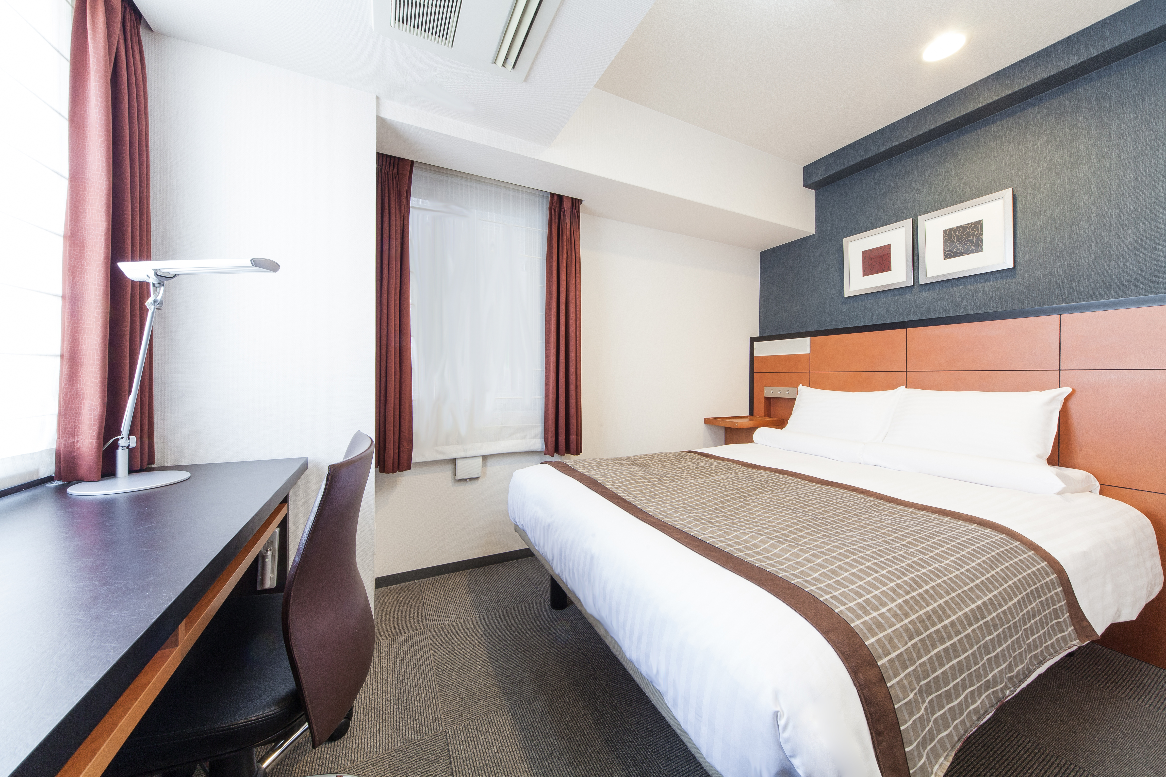 APARTMENT, DOUBLE BED