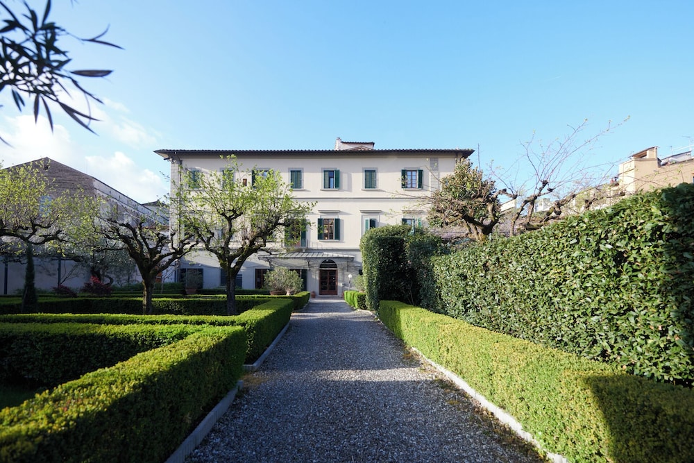 Casa Per Ferie Santo Nome Di Gesu 56/62