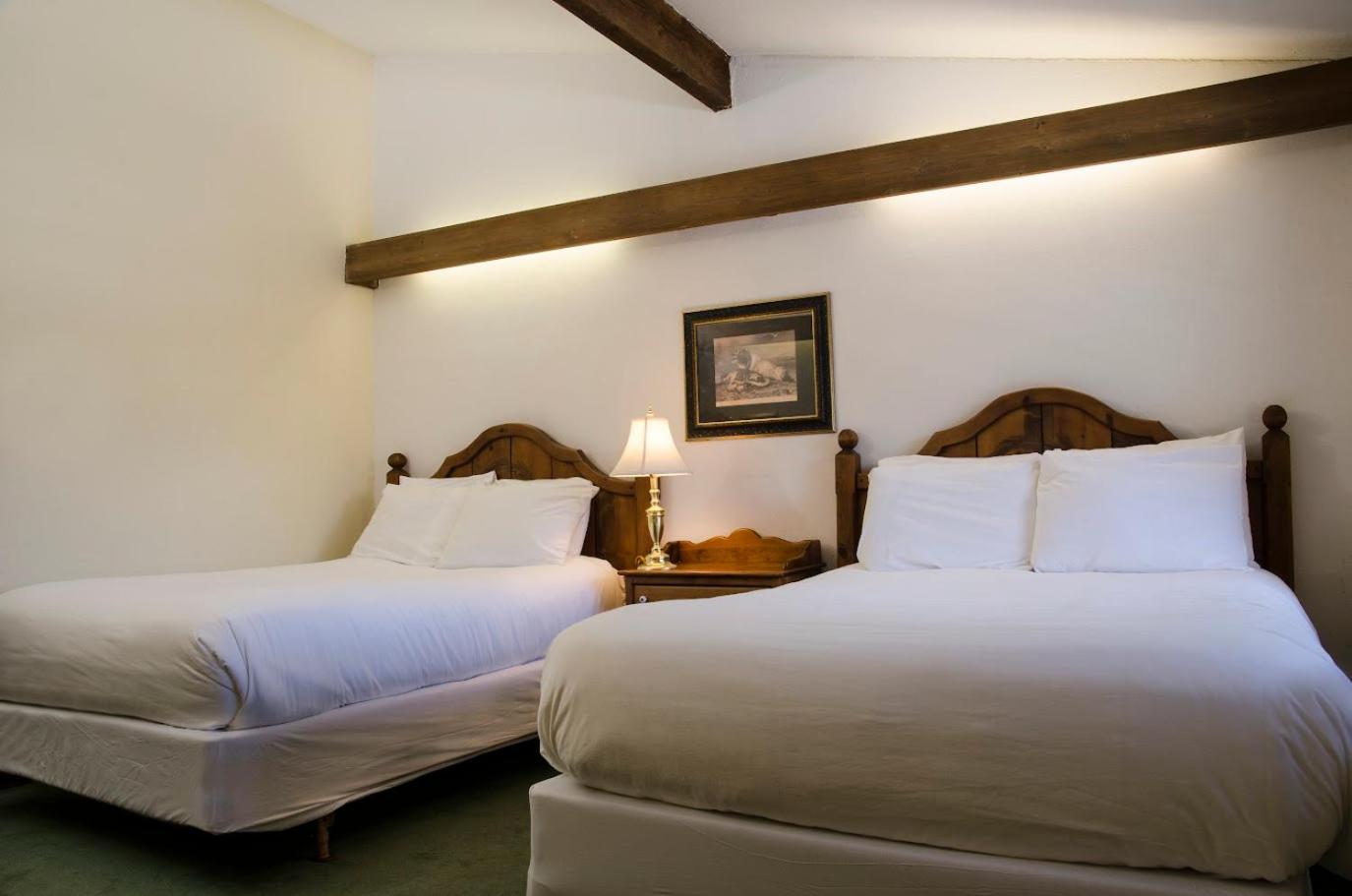 Deluxe, Double Bed