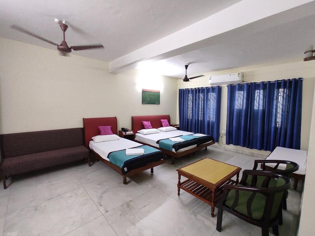Hotel Ram International 7/14