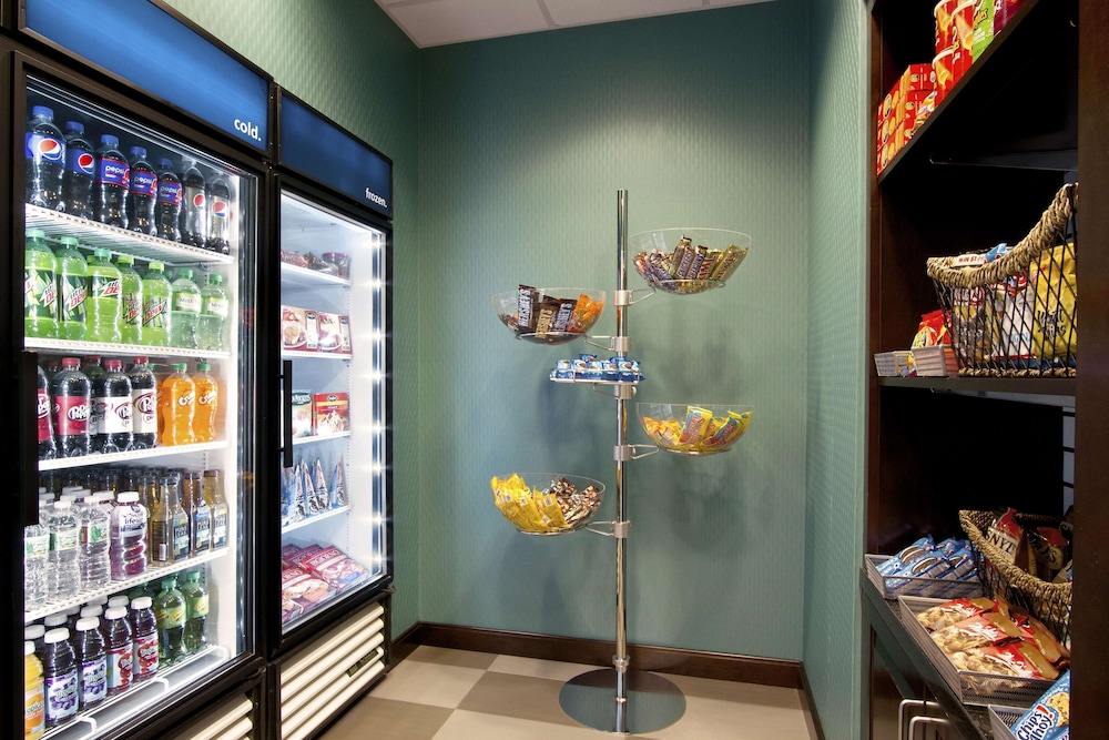 Hampton Inn And Suites York South 17/22