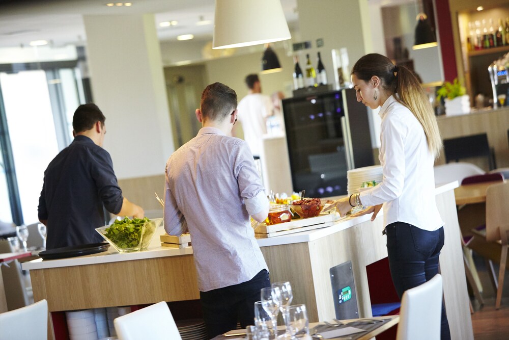 ibis Lyon Meyzieu 5/50
