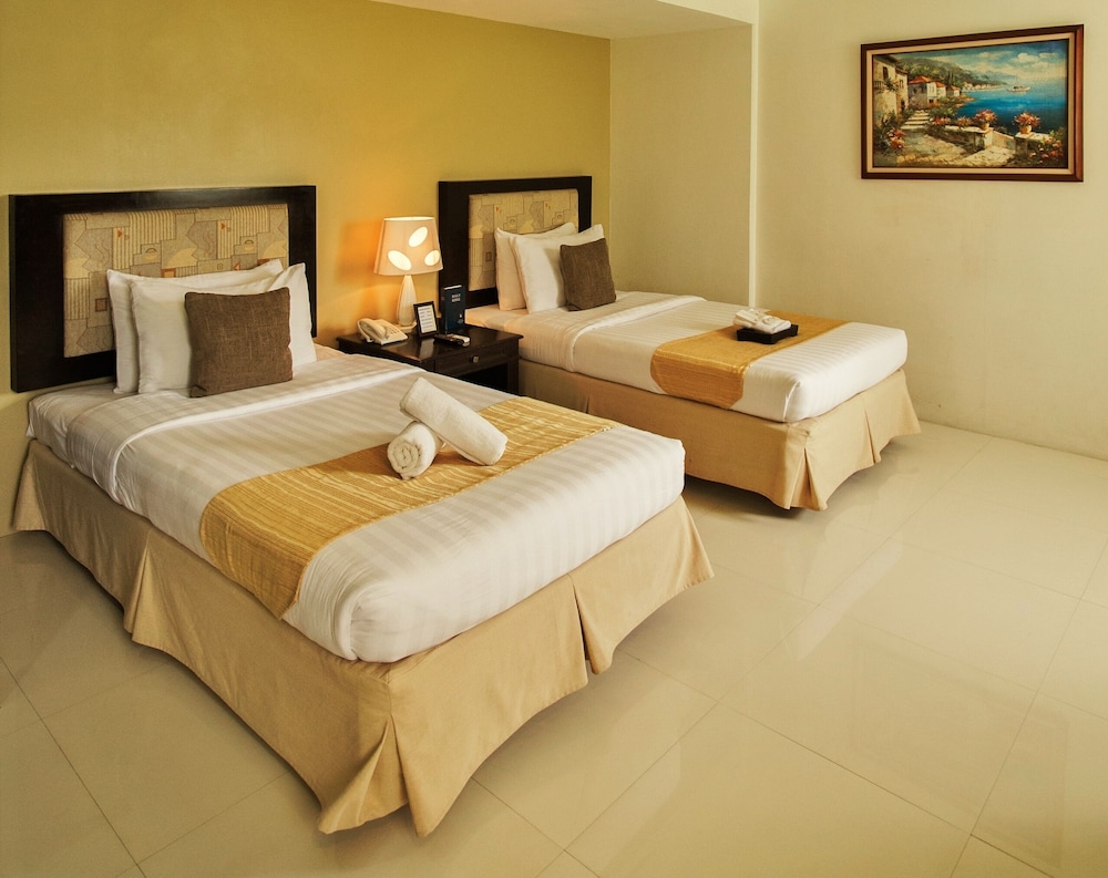 Subic Bay Peninsular Hotel 29/58