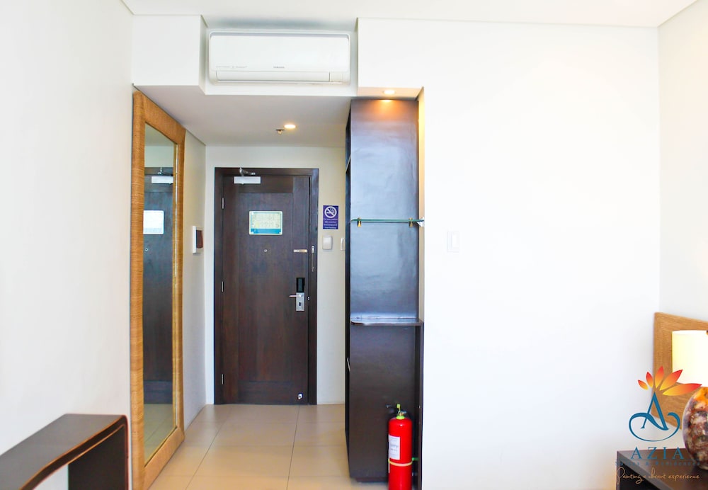 Azia Suites and Residences 27/43