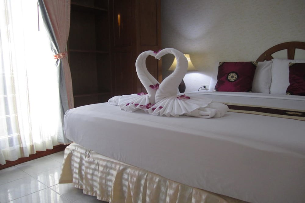 Natacha Hotel 11/35