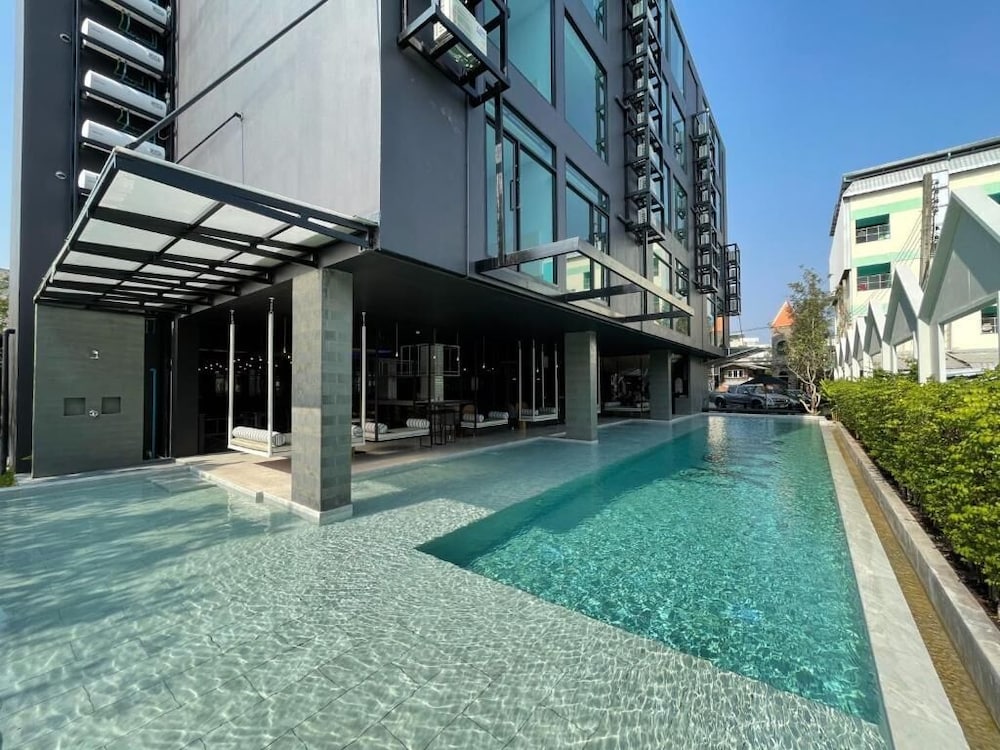 BOOK Design HOTEL -SHA Extra Plus 41/50
