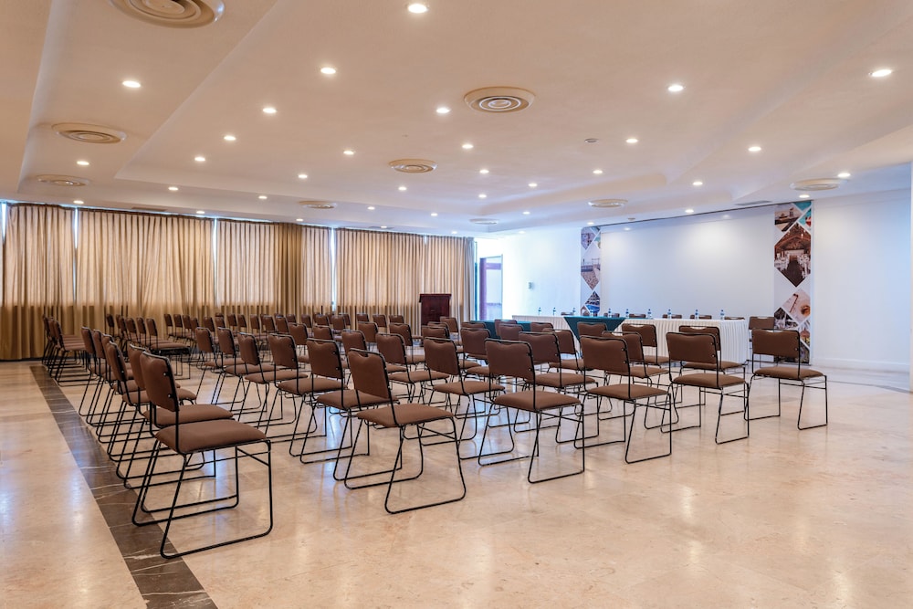 Hotel Suites Villasol 94/101