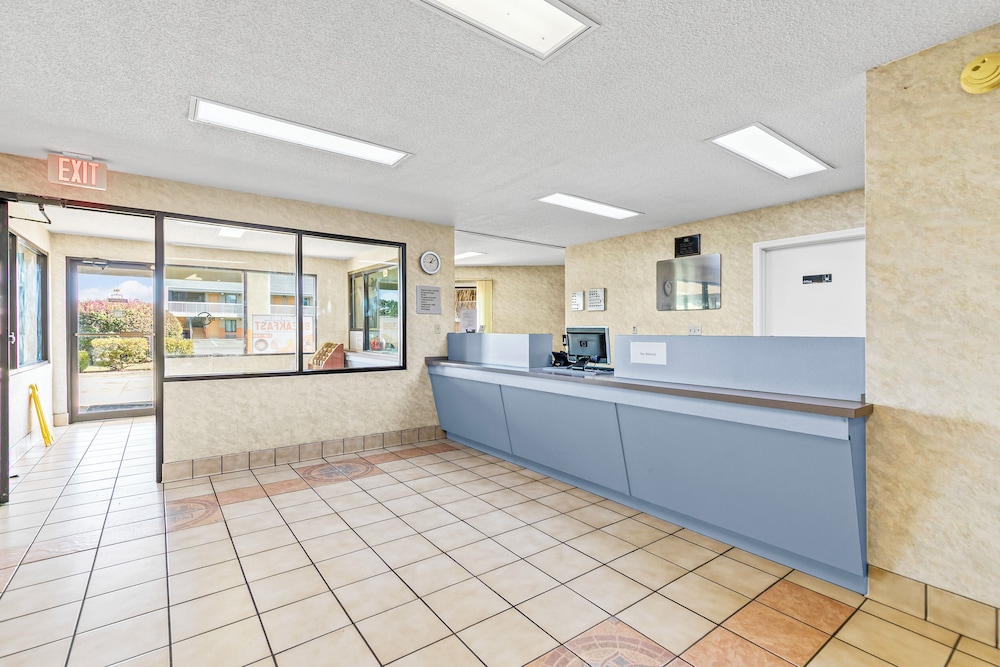Magnolia Inn Townhouse Hattiesburg MS I-59 10/60