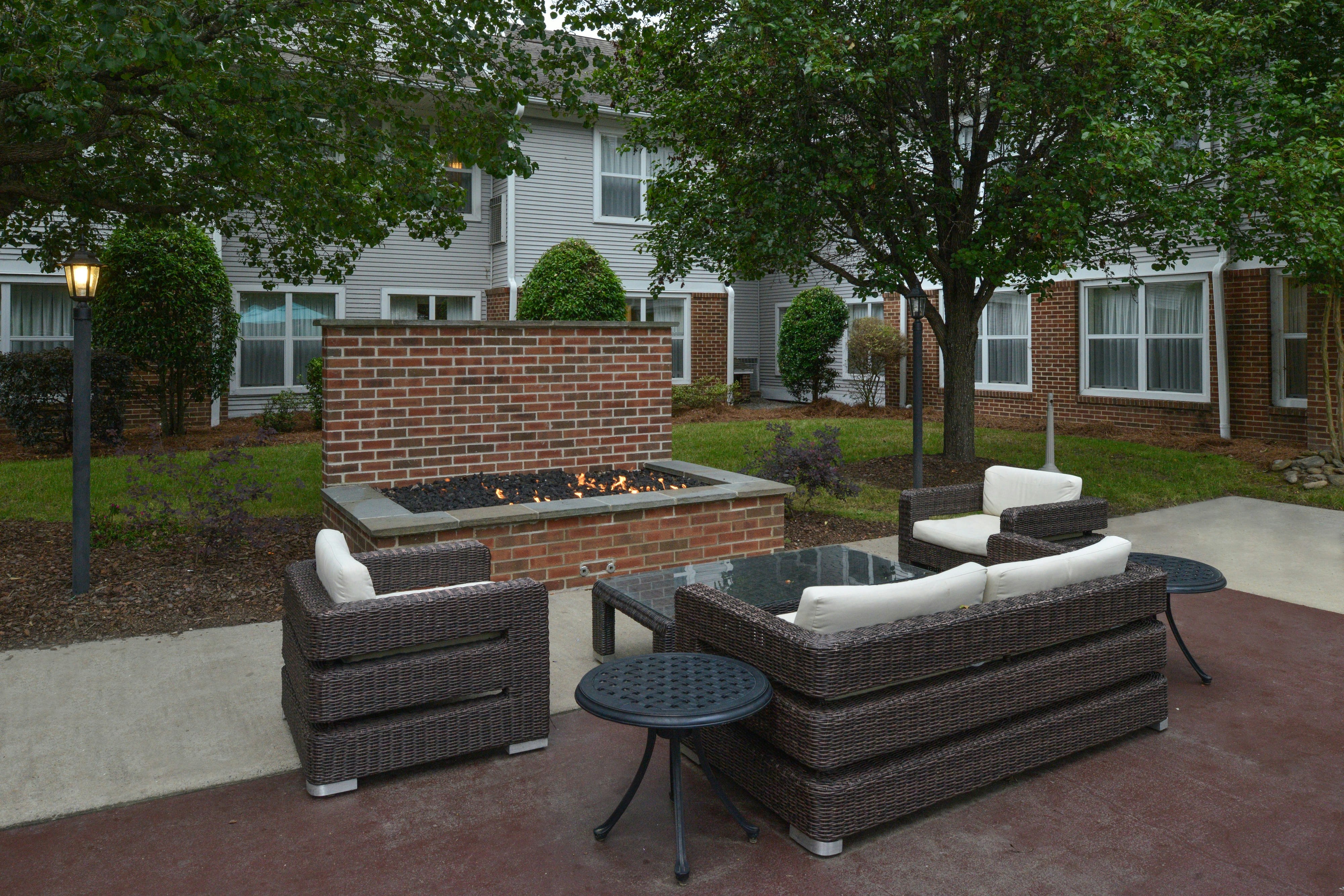 Residence Inn by Marriott Southern Pines/Pinehurst NC 42/44
