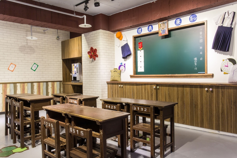 Rf Hotel Sanchong 40/46