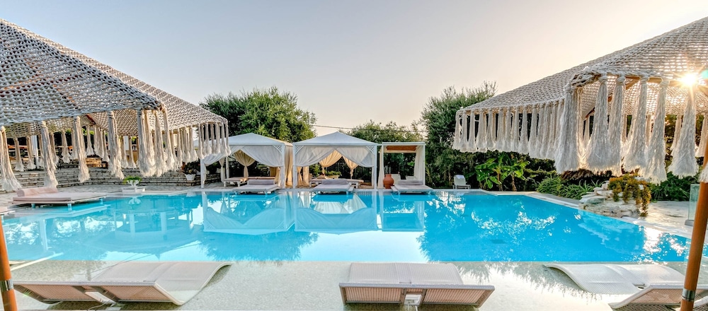 Nefeli Hotel Corfu in Kommeno