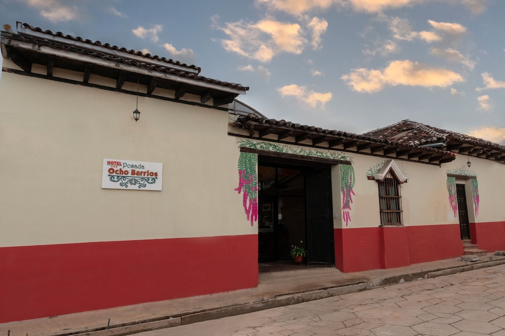 Posada Ocho Barrios 4/50