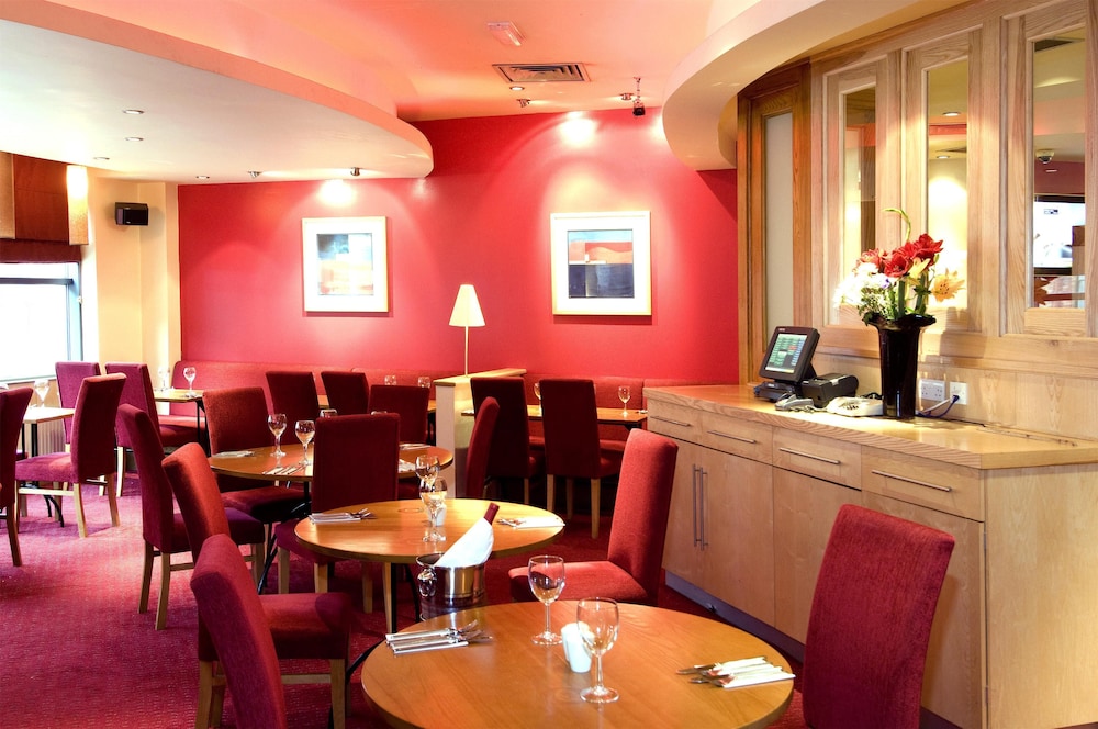 Premier Inn Manchester City Centre (Portland Street) 22/33