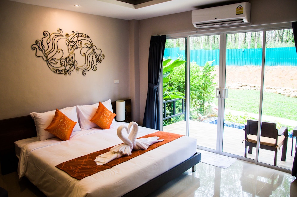 Chomphu Resort Khaolak 8/35