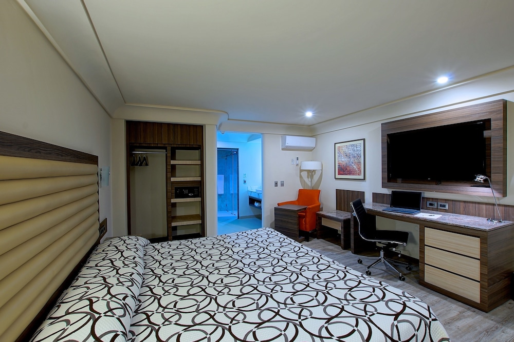 Econo Express Hotel 21/37