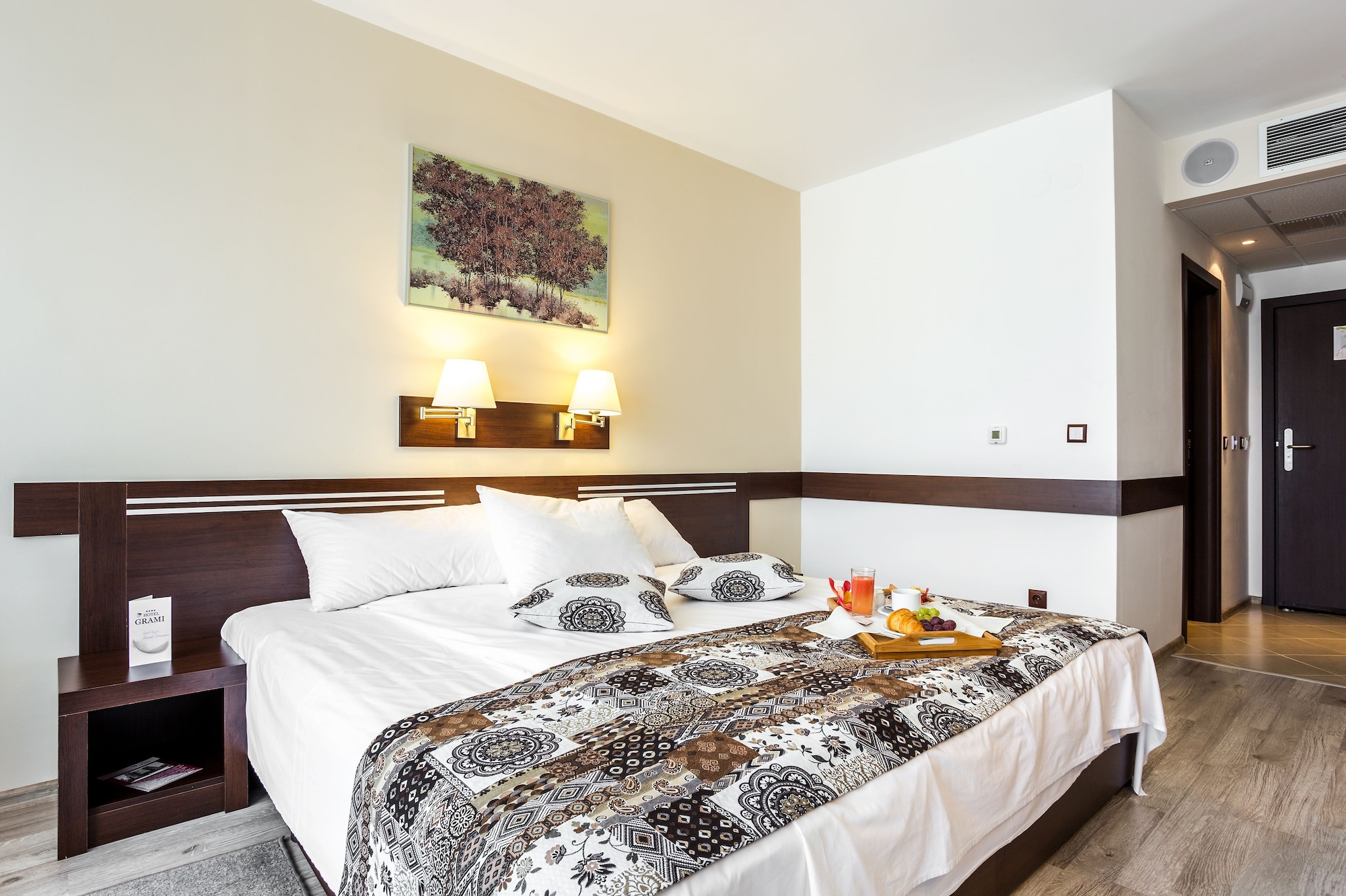 STANDARD, DOUBLE BED