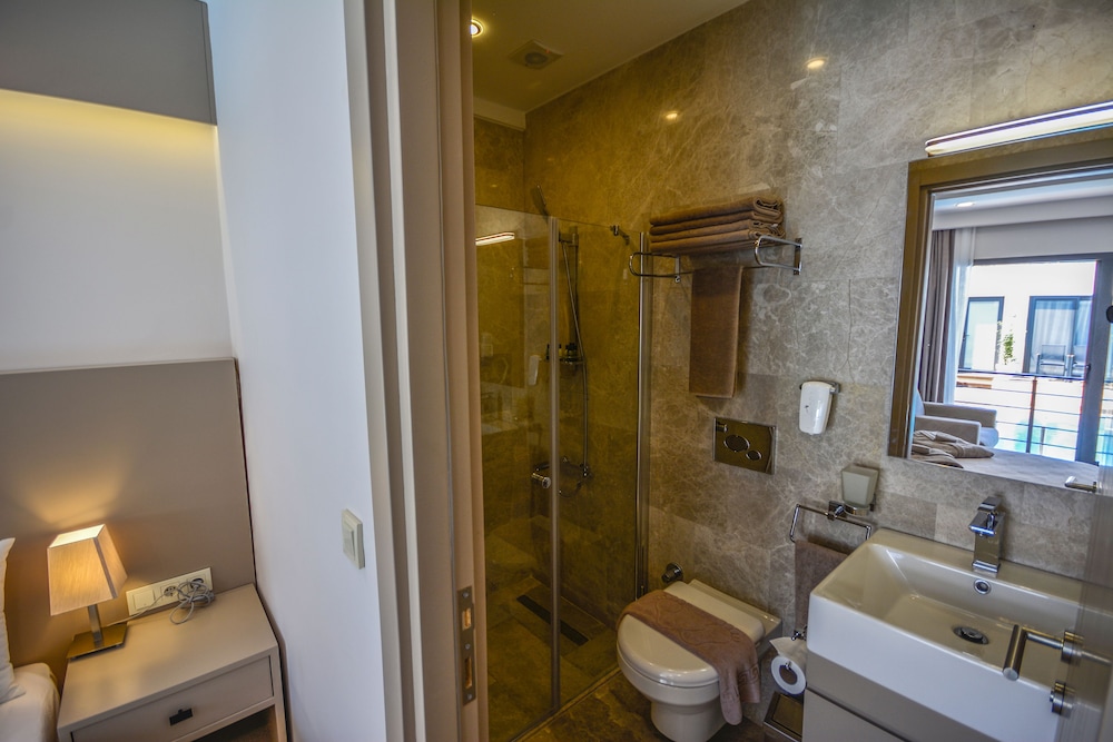 Eng Boutique Hotel 36/36