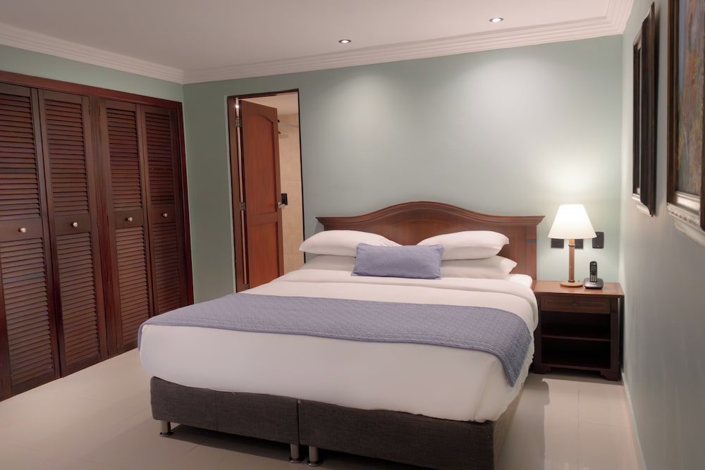 Premium, Queen Bed